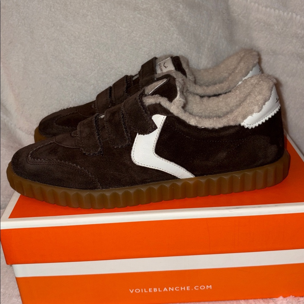 NWT VOILE BLANCHE Ines Fringe Sneakers in Dark Brown - Picture 12 of 15